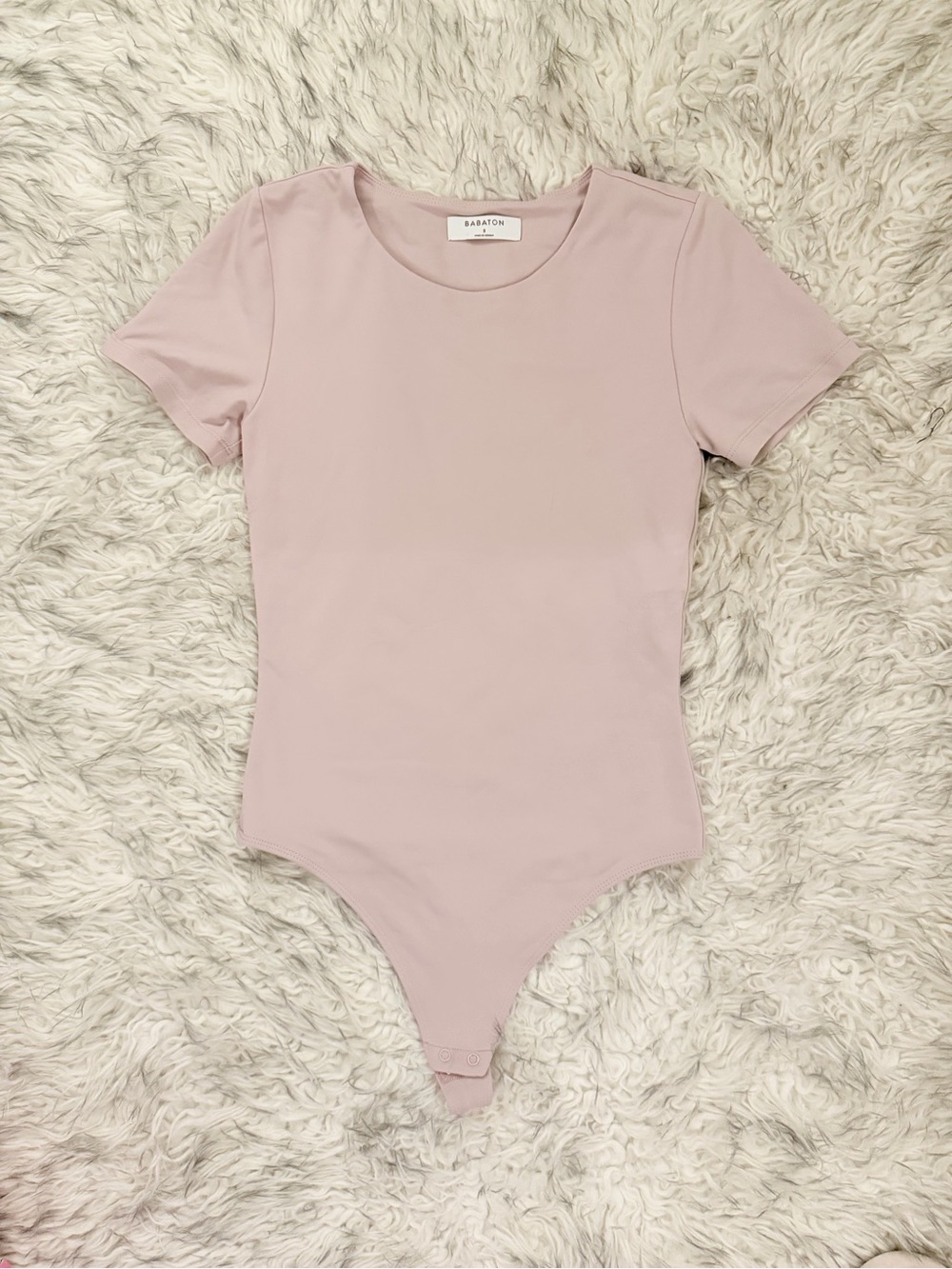 Babaton Contour Crew Shortsleeve Bodysuit - Barely Blush